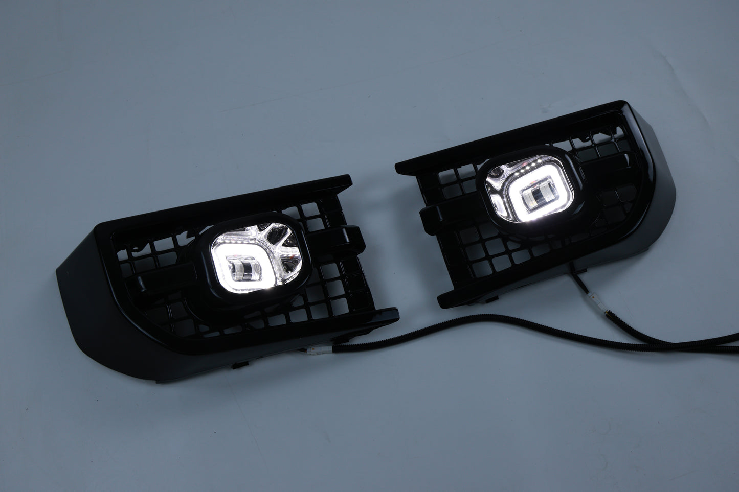Fog Lamp set for Land Rover Defender 90/110/130 (2020-present)