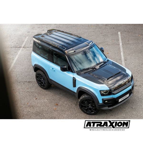 Led-verlichting in blootliggend carbon voor het dak van de Land Rover Defender 90/110