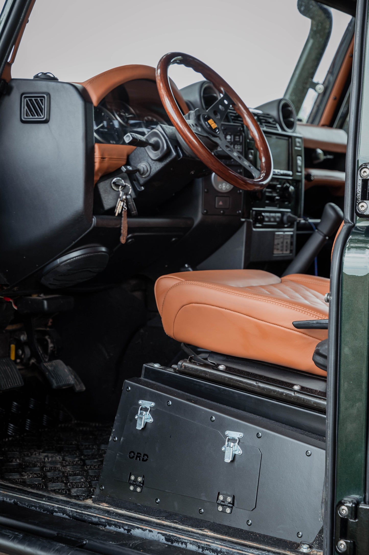 Battery acces door