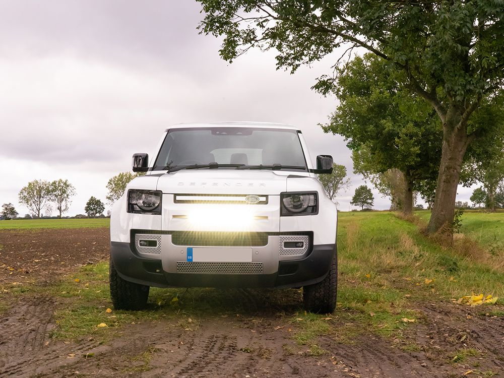 Land Rover Defender (2020+) Mounting Kit - Linear-18