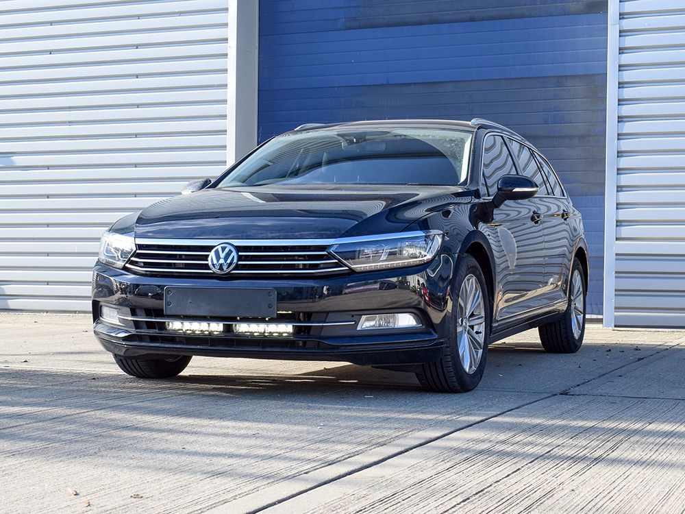 Kit de montage de poutre de pare-chocs pour VW Passat (2015-2019)