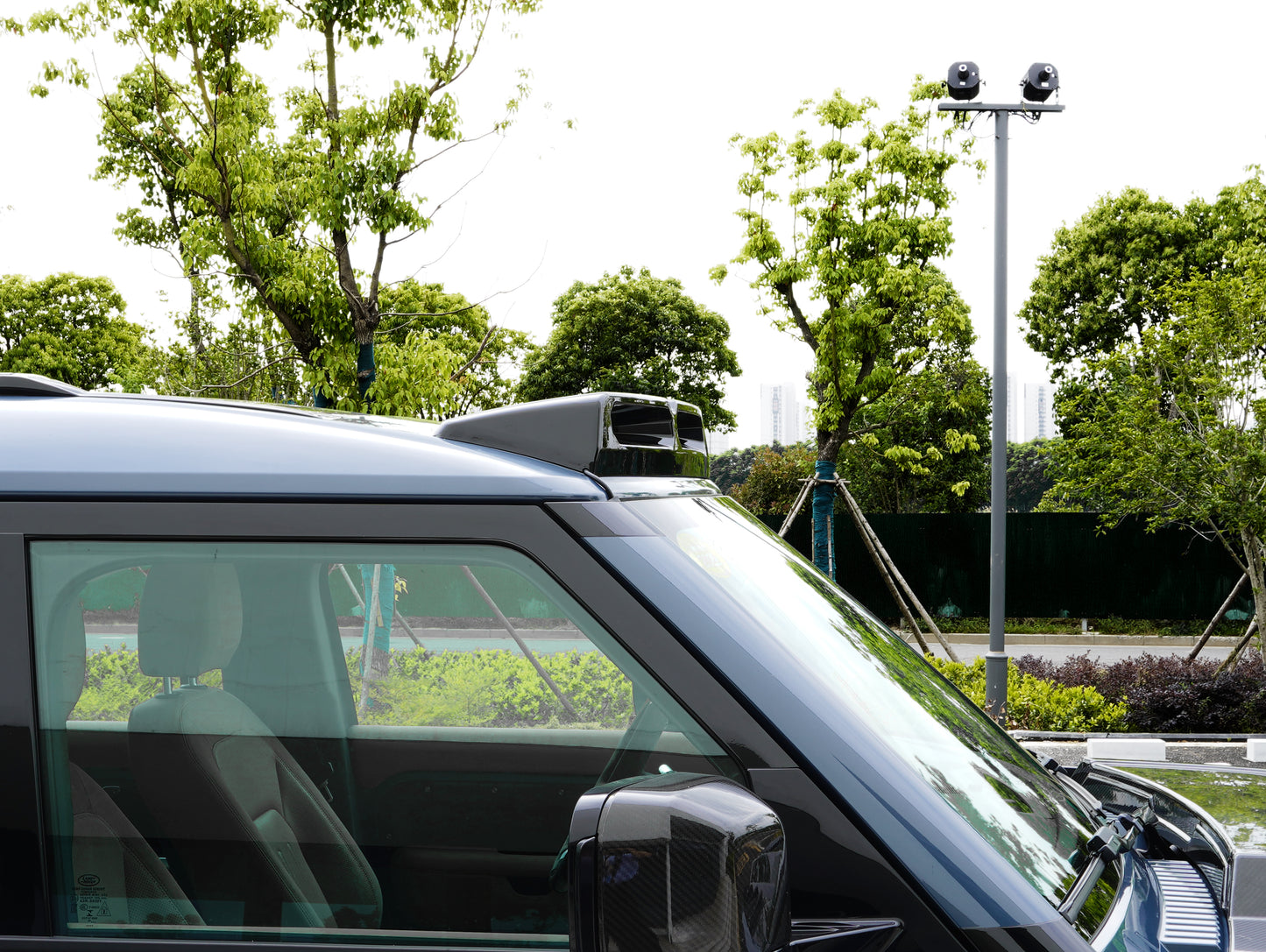 Quad Roof Light Pod kit in Gloss Black for Land Rover Defender 90/110/130 (2020-present)