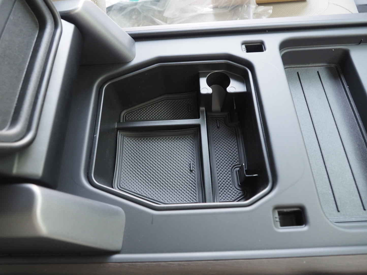Armrest Storage Insert Land Rover Defender 90/110