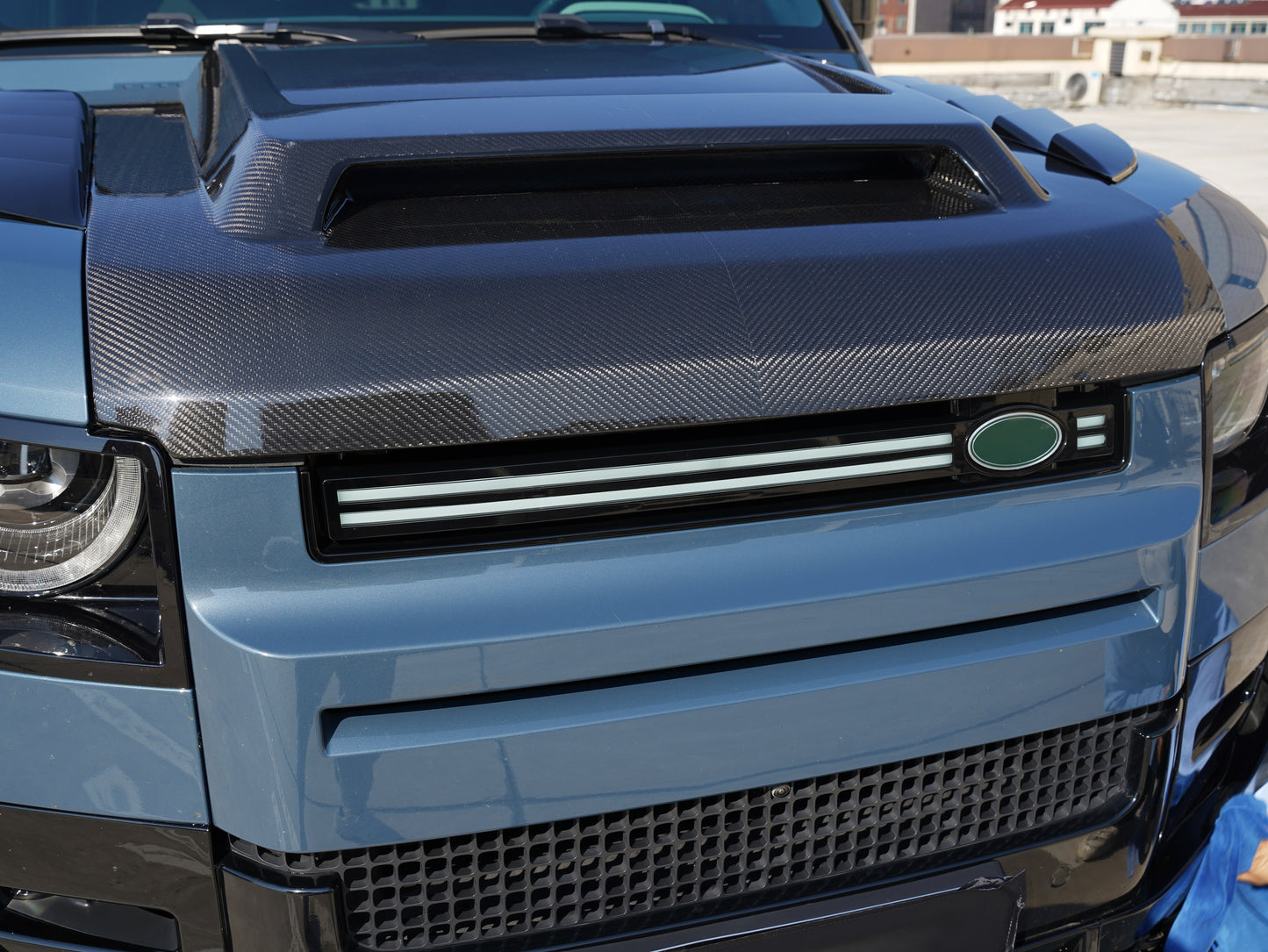 Front Bumper Grille w/ integrated Led Lights for Land Rover Defender 90/110 (2020-present)