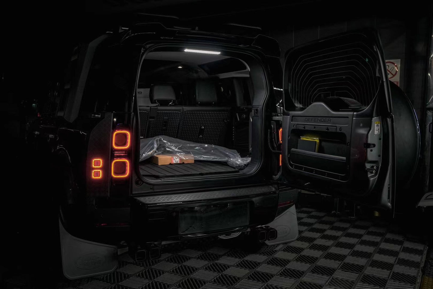 Rear Trunk Loadscap (Single) Light Land Rover Defender 110