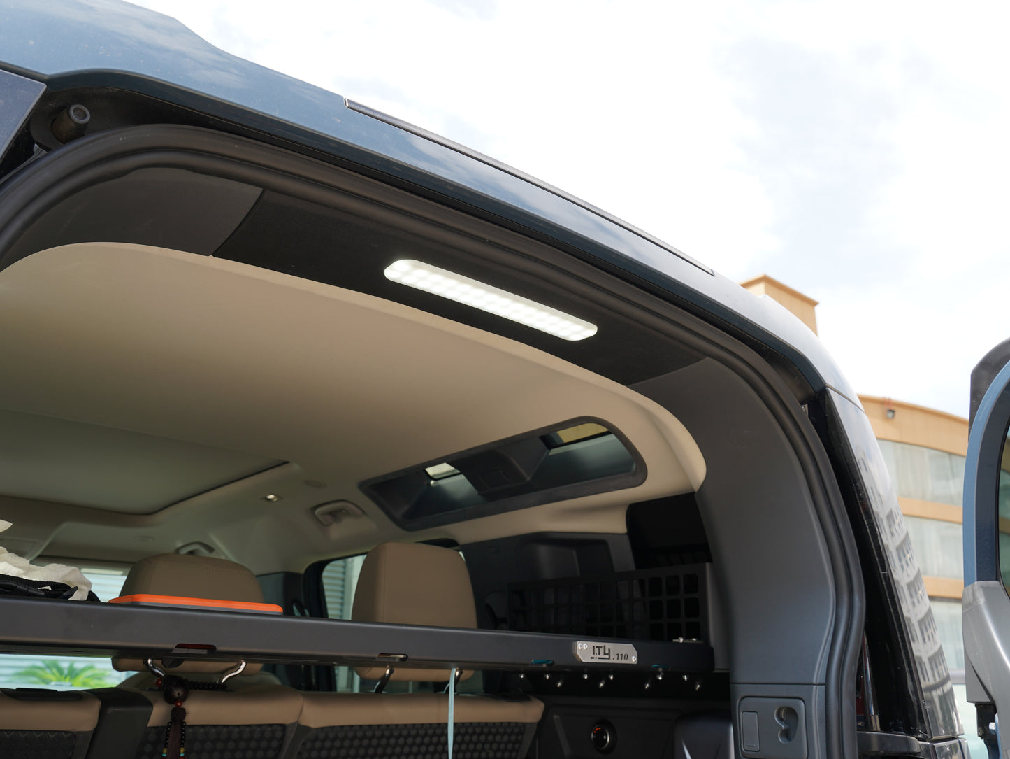 Rear Trunk Loadscap (Single) Light Land Rover Defender 110
