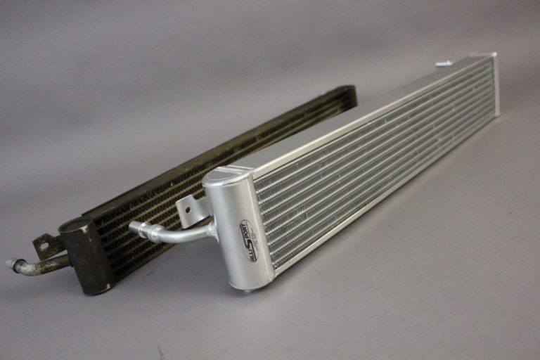 Oil cooler for Discovery TD5 - Auto