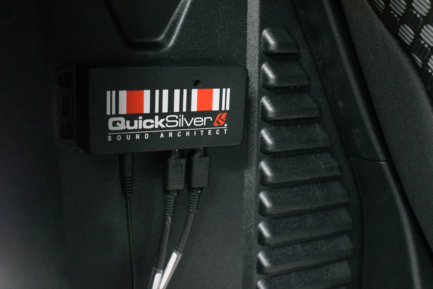 LAND ROVER DEFENDER P525 V8 90 SPORT SYSTEM W/ SOUND ARCHITECT