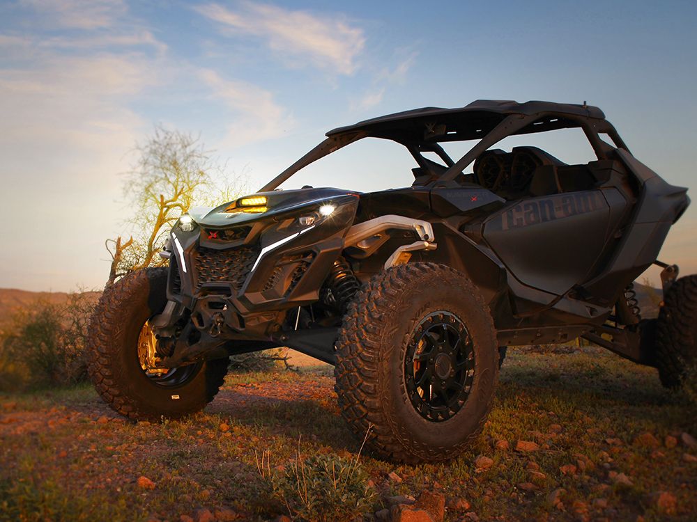 CAN-AM Maverick R - Kit de montage sur capot