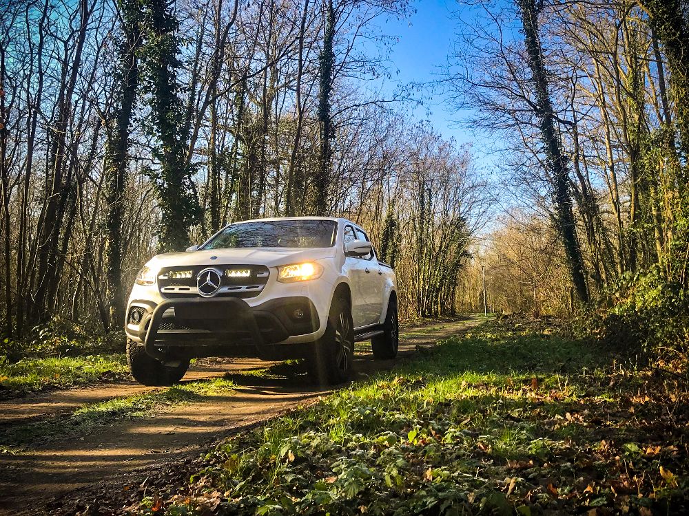 Mercedes X-Klasse (2017+) Grille Kit