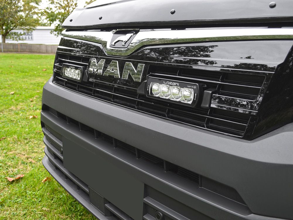 MAN TGE (2017+) Grille Kit