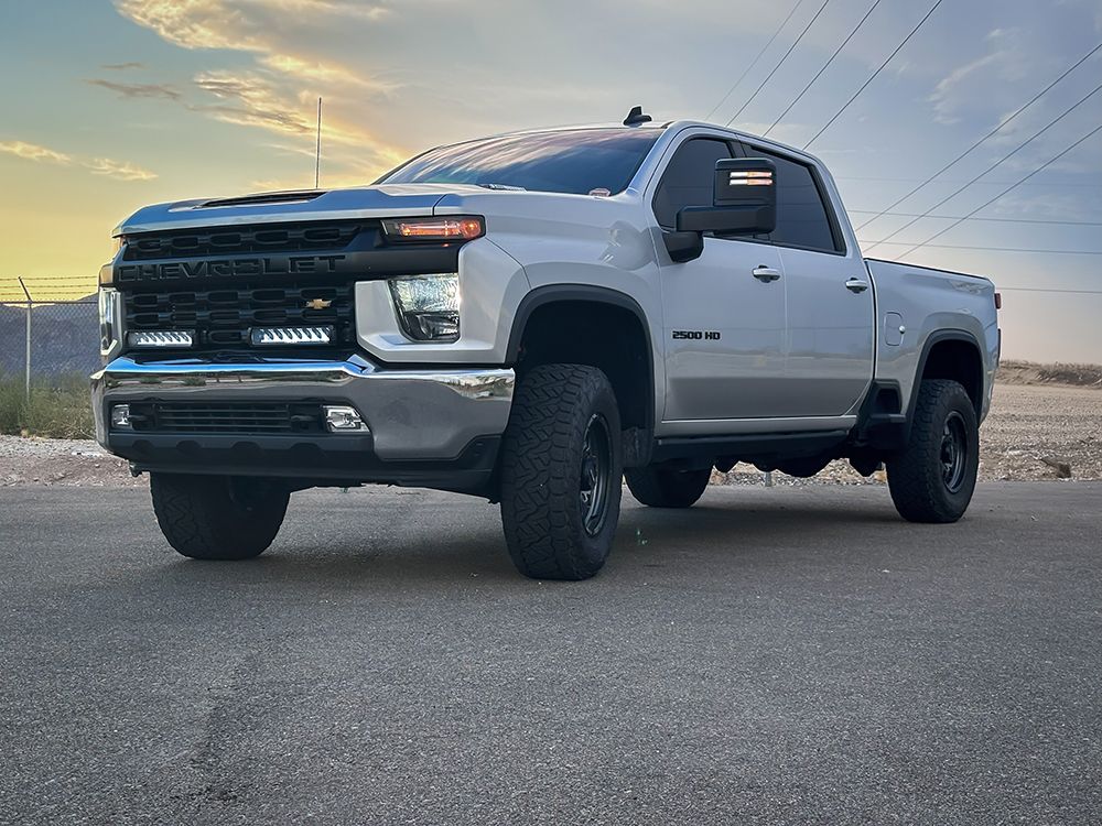 Chevrolet Silverado 2500/3500 LT (2020-2023) Grille Kit
