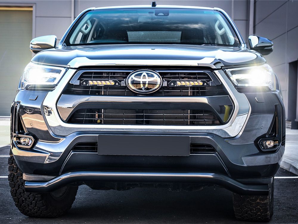 Kit de calandre pour Toyota Hilux (2021+) - Linear-6