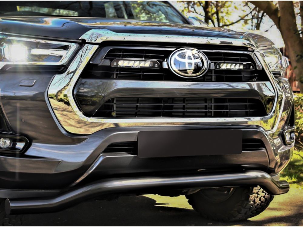 Kit de calandre pour Toyota Hilux (2021+) - Linear-6