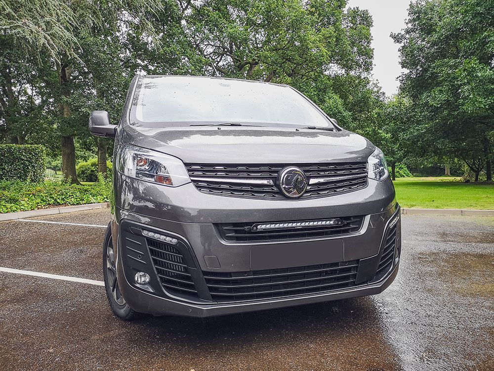 Vauxhall/Opel Vivaro (2019+) grilleset
