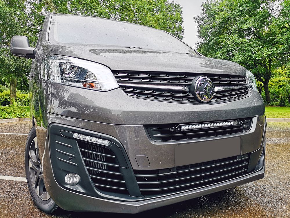 Vauxhall/Opel Vivaro (2019+) grilleset