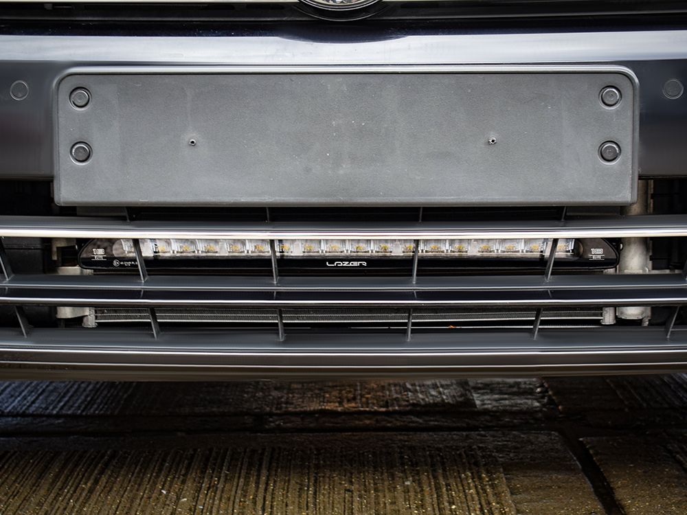 VW Passat (2015-2019) Bumperbalk Montageset